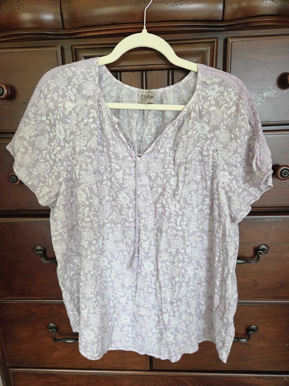 Como Vintage Lavender Floral Lace-Trim Peasant Top